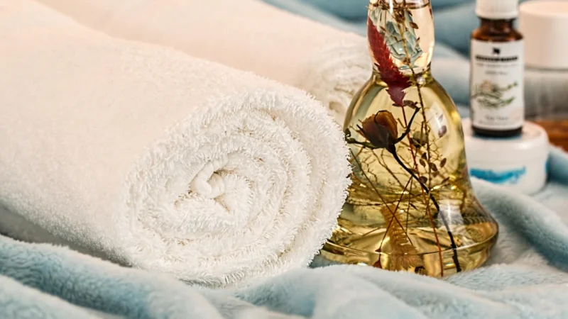 Jak relaxovat pomocí aromaterapeutické masáže