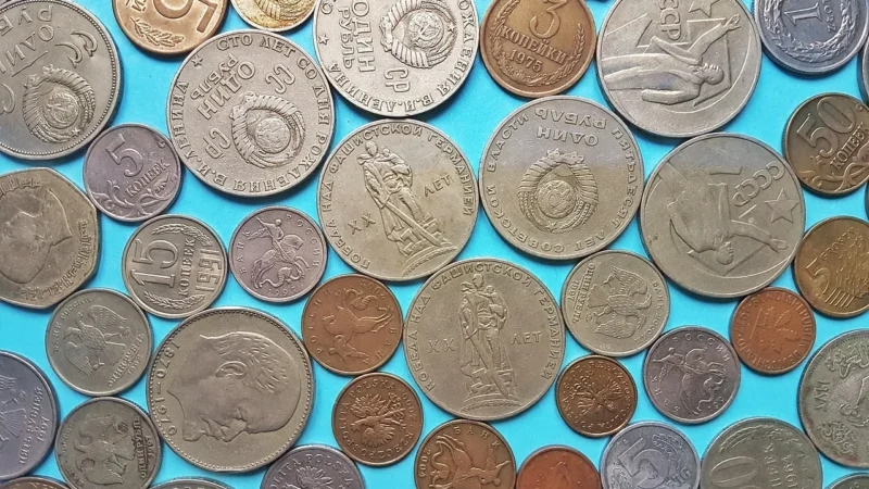 Kurs CAD i kantor online jak wykorzystać walutomat do wymiany walut
